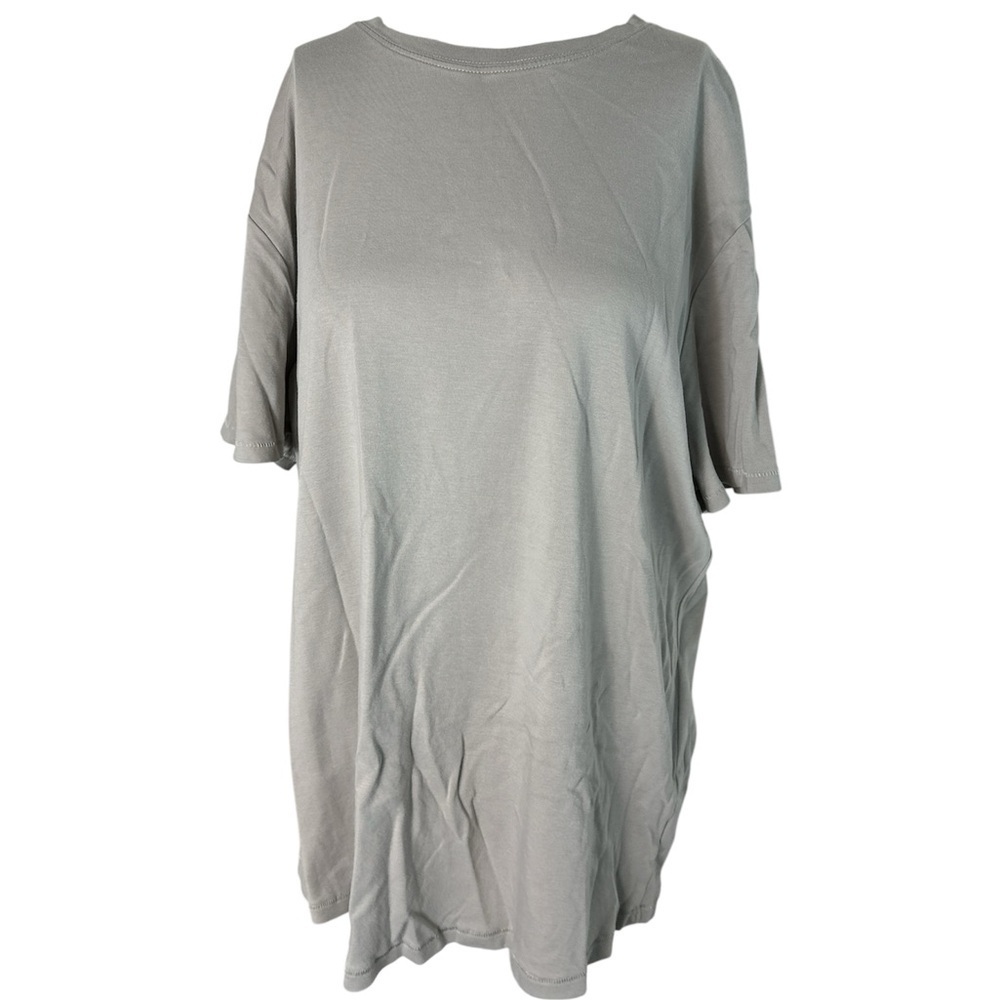 Cuts Clothing AO Curved Hem Tee